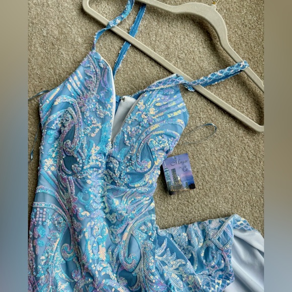 Morgan & Co. Blue Long Sequin Side Slit Lace dress size 1 - Picture 5 of 11